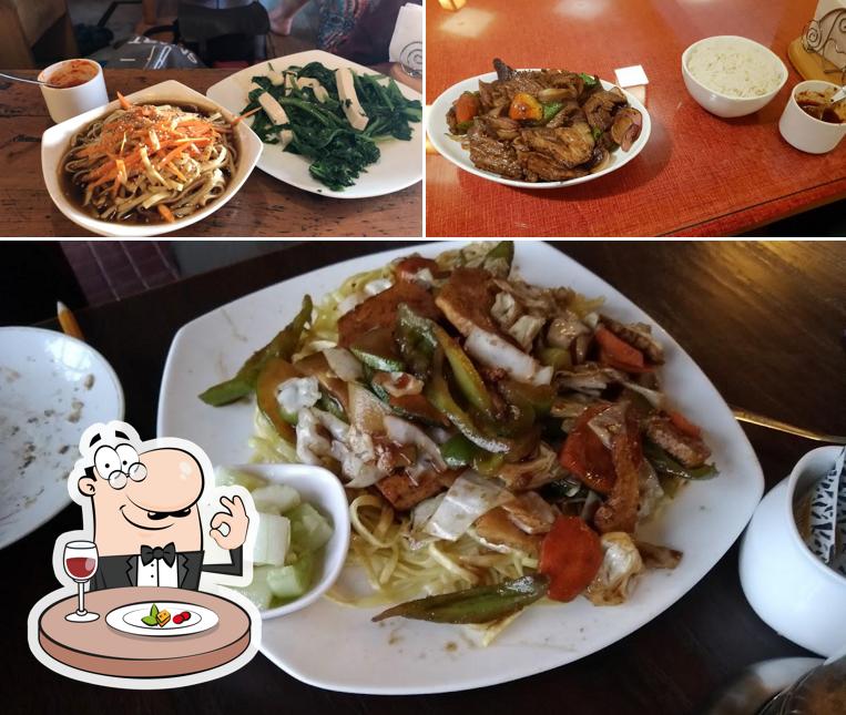 Meals at Common Grounds Cafe