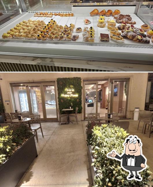 Siediti a un tavolo di Élite Pasticceria