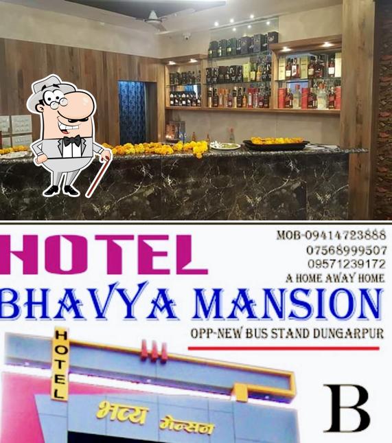 The exterior of Hotel Bhavya Mansion