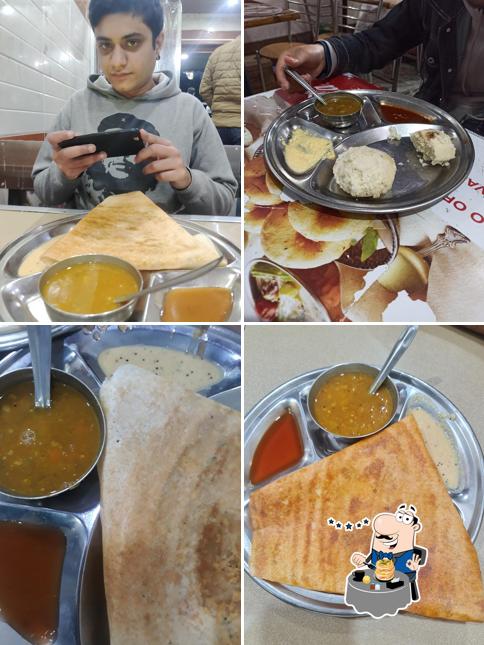Food at Dosa Jalebi Express