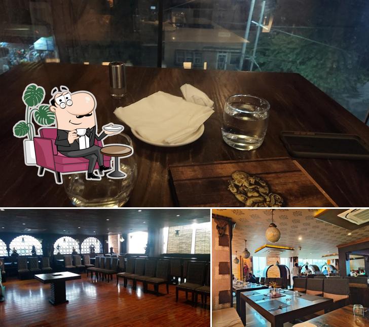 Take a seat at one of the tables at Hari Vedas' Jodhpur