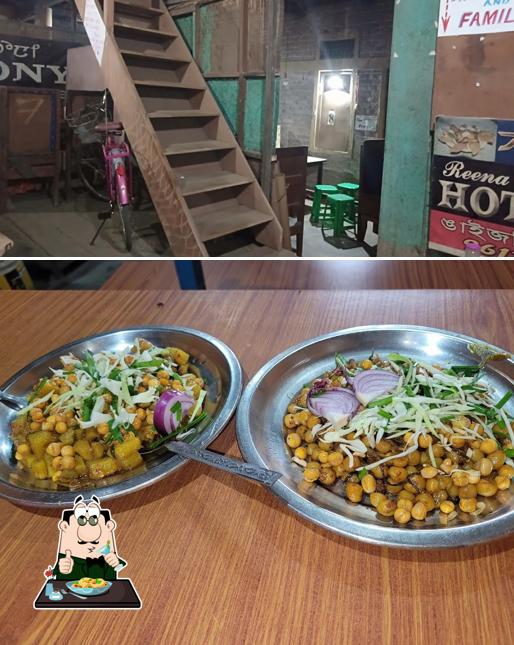 Meals at Tharoi Chabhm
