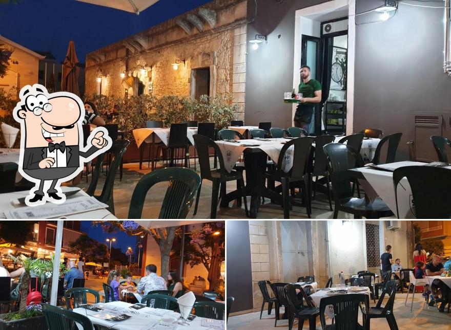 Siediti a un tavolo di Panineria Pizzeria 991