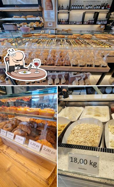 Guarda la immagine che raffigura la cibo e interni di Agriforno la Spiga