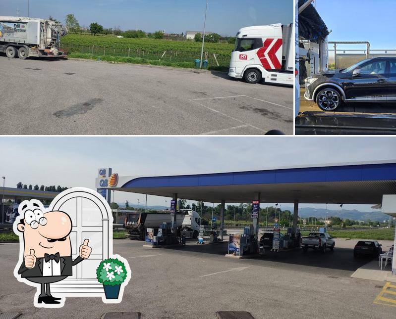Gli esterni di Q8 Aico Uno srl