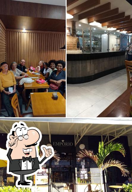 Veja imagens do interior do Empório Gourmet