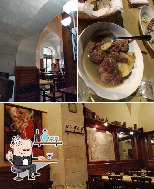Gli interni di La Taverna Del Lupo