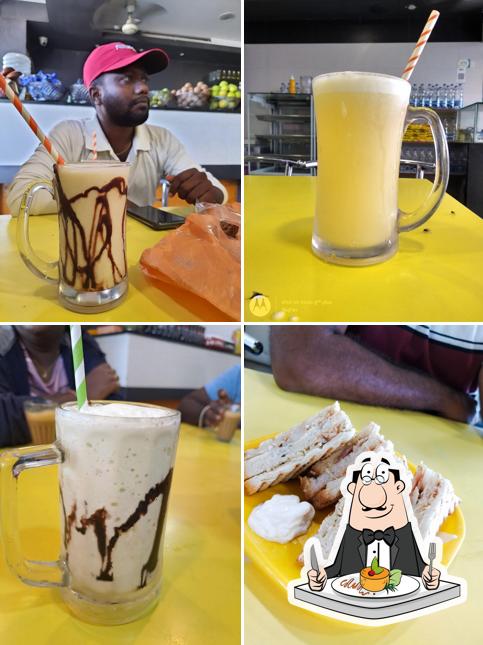 Food at TEA TOWN