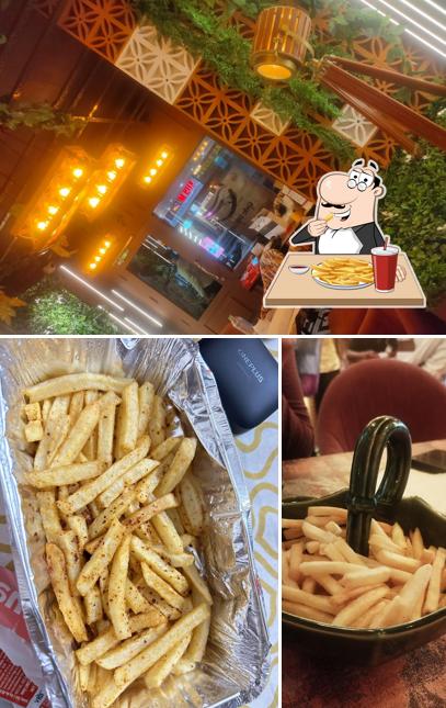 French fries at Cafe D'Bolla