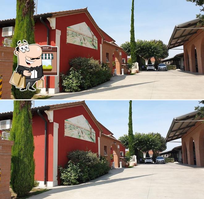 Goditi la vista dall'area esterna di Agriturismo Al Leccio