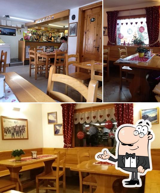 Gli interni di Bar Lorelei