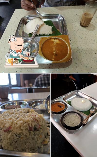 Fried rice at Vidhathri Cafe Jayanagar Shivamogga