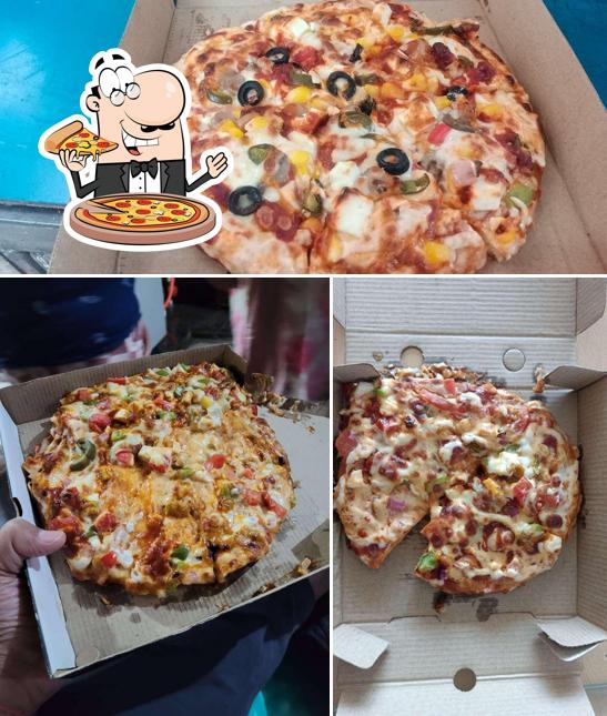 Try out pizza at Pizza 99 cafe