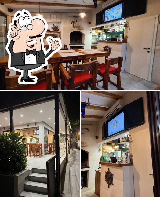 Dai un'occhiata agli interni di Pizza Pasta Tudors