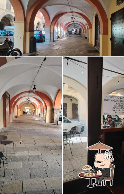 Gli esterni di Bar Piccolo Torino