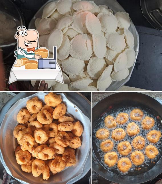 Garlic bread at Nellore Mess