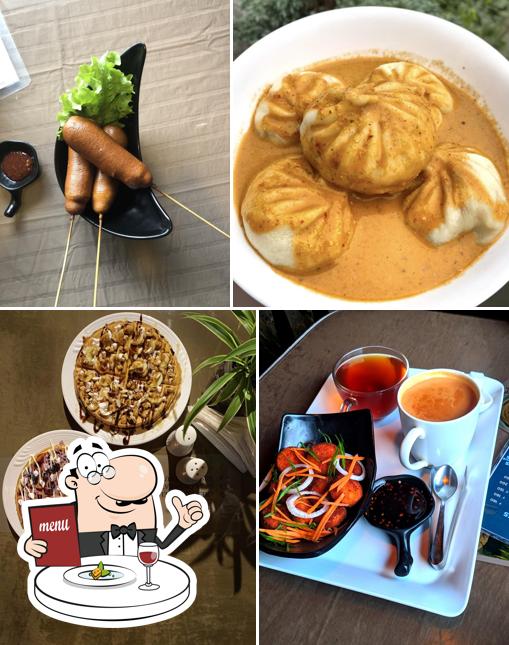 Food at Maple's Streetfood & Café