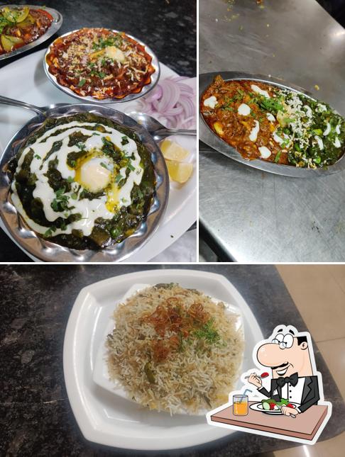 Food at Roshan Dhaba