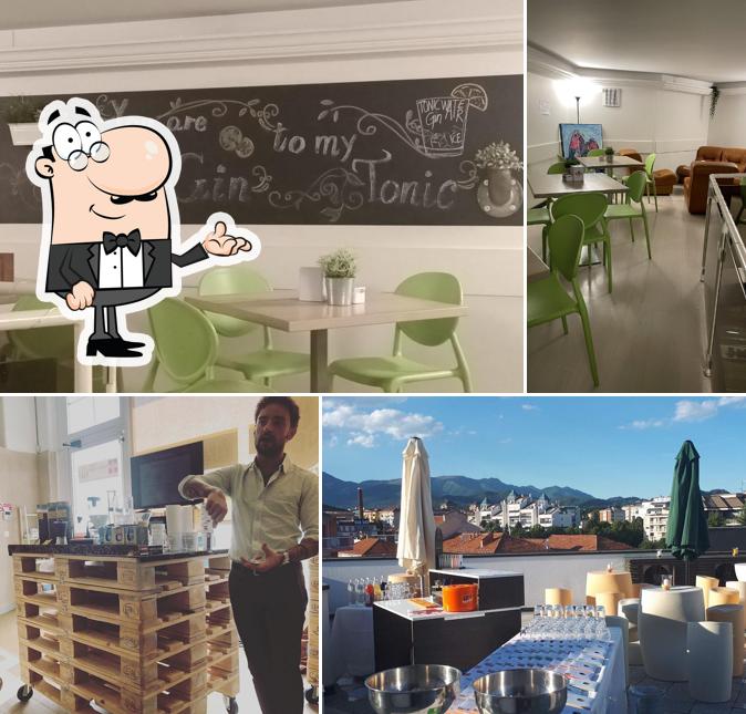 Siediti a un tavolo di Coffee & Lunch Caffè Bistrot