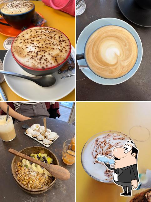 Dutch Café
