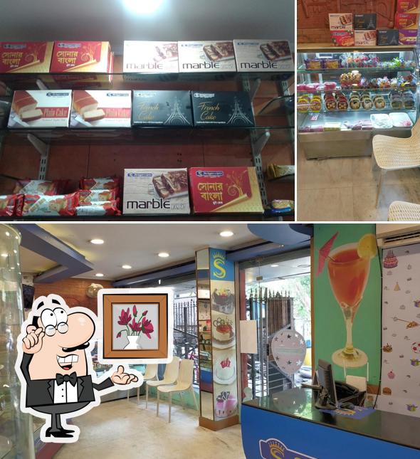 The interior of The Sugarr & Spice