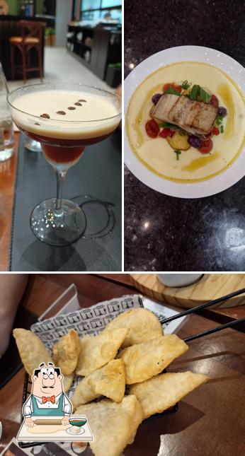 Samosas em La Bodega