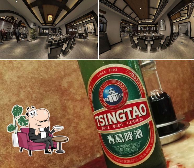 La immagine della interni e birra di Chang, Koper