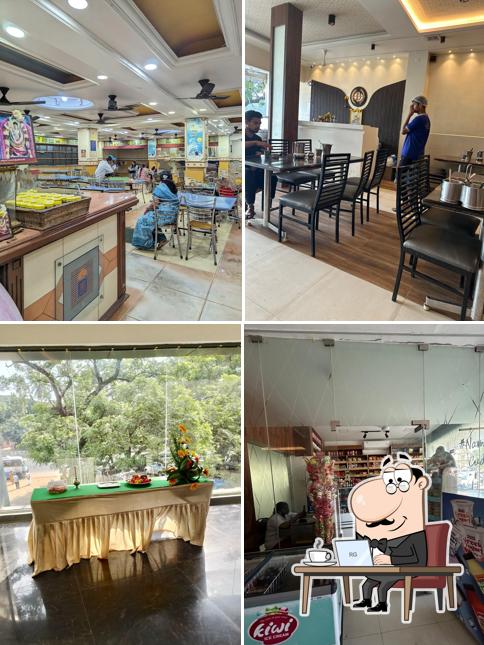 Hotel Anandha Bhavan