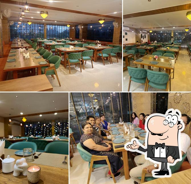 Take a seat at one of the tables at Mamma’s Kitchen Restaurant & Banquet