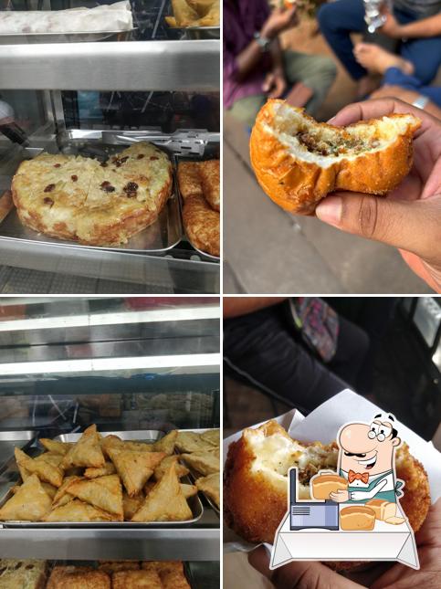 Garlic bread at Samosa Bakes & Bites