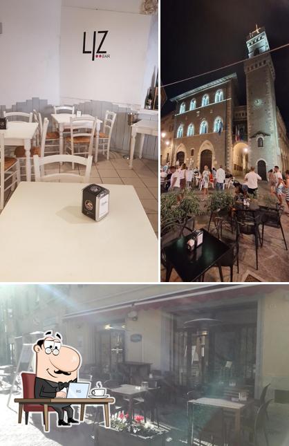Dai un'occhiata agli interni di Liz Bar
