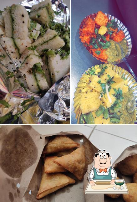 Samosa at Das Khaman - The House Of Khaman