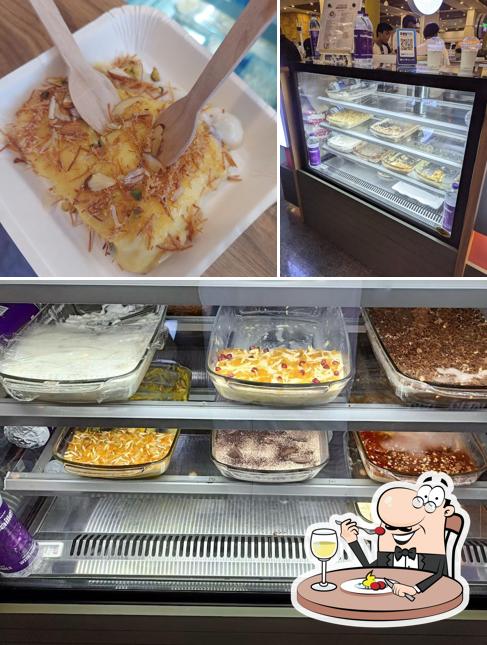 Meals at CALICUT DESSERTS