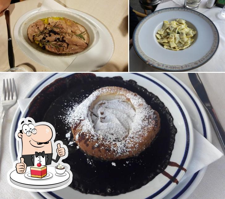 Ristorante Colombiere serve un'ampia selezione di dolci