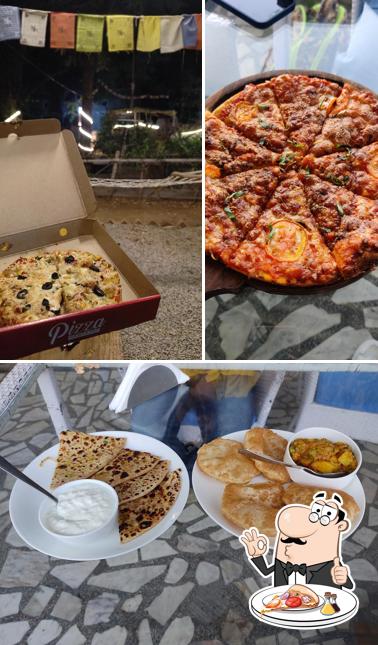 Try out pizza at Unplan - by the lake