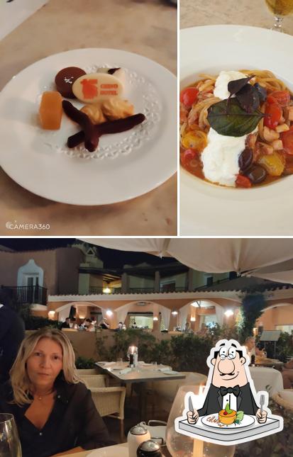 Guarda la immagine che presenta la cibo e interni di la pergola in giardino