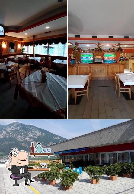 La immagine della interni e esterno di LA TERRAZZA (Ristorante, Pizzeria & Indian Cuisine)
