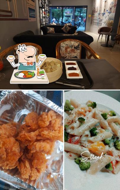 Fried calamari at Snack Station