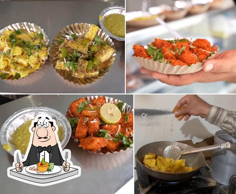 Meals at Das New Surti Khaman