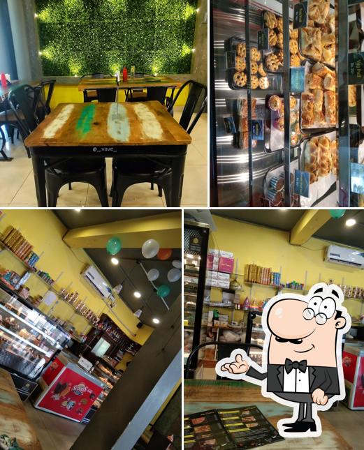 Check out how US Bake House looks inside