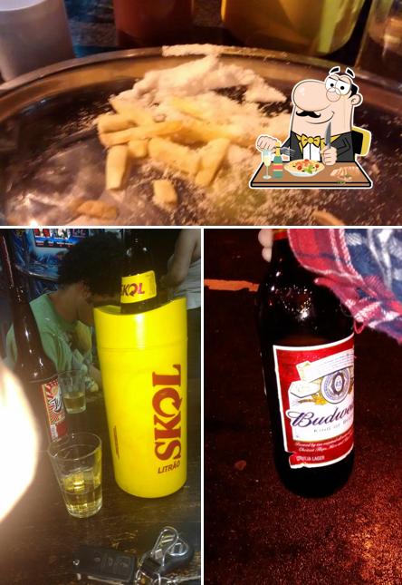 Comida em Leviathan Rock Bar