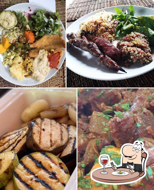 Platos en Kûara Grill & Bistrô