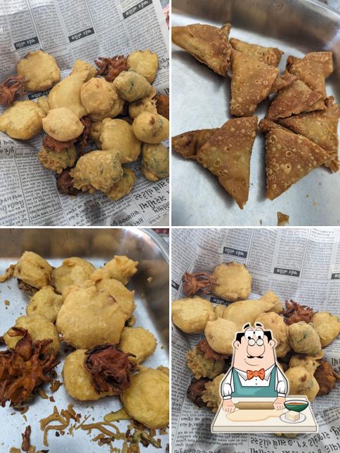Samosa at Maharaja Bhajiya House