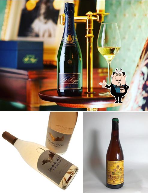 Goditi un drink a Antica Bottiglieria Milano