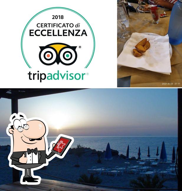 Goditi la vista dagli esterni di Luna Rossa Ristorante-Pizzeria