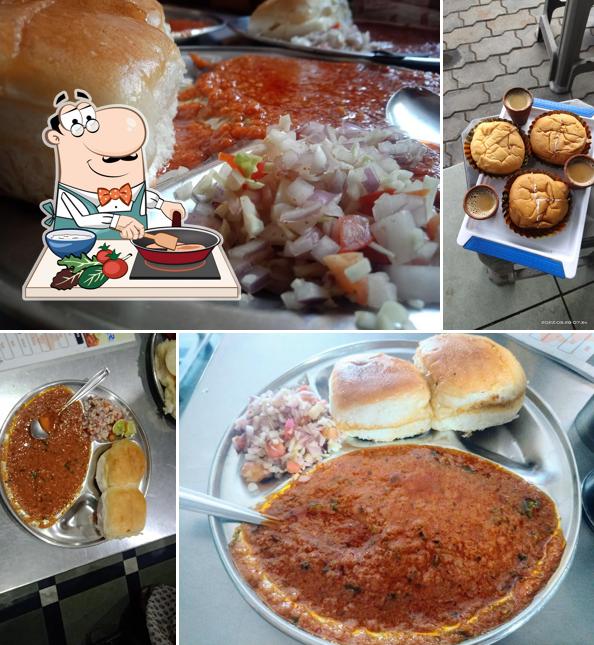 Chicken curry at Jay Jalaram Pavbhaji Center