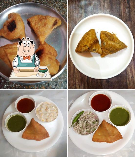 Samosa at Ram-G Samose Wala