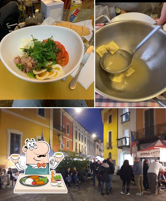 Tra le varie cose da Bar Sport si possono trovare la cibo e esterno