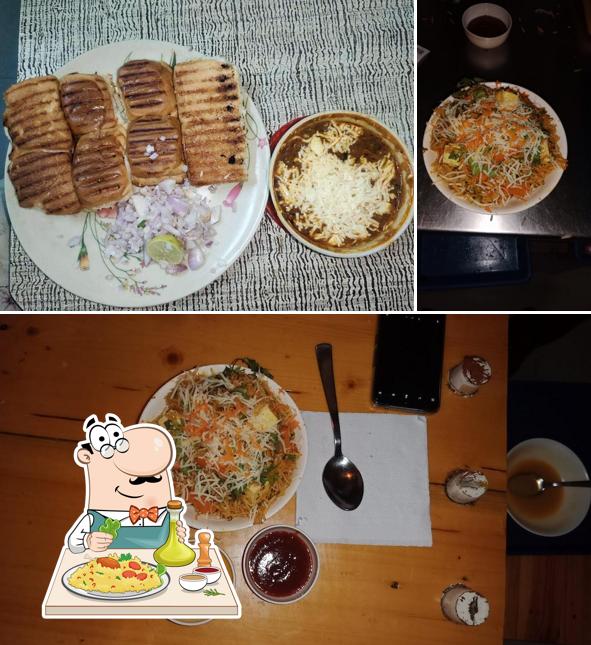 Meals at Howzatt Cafe