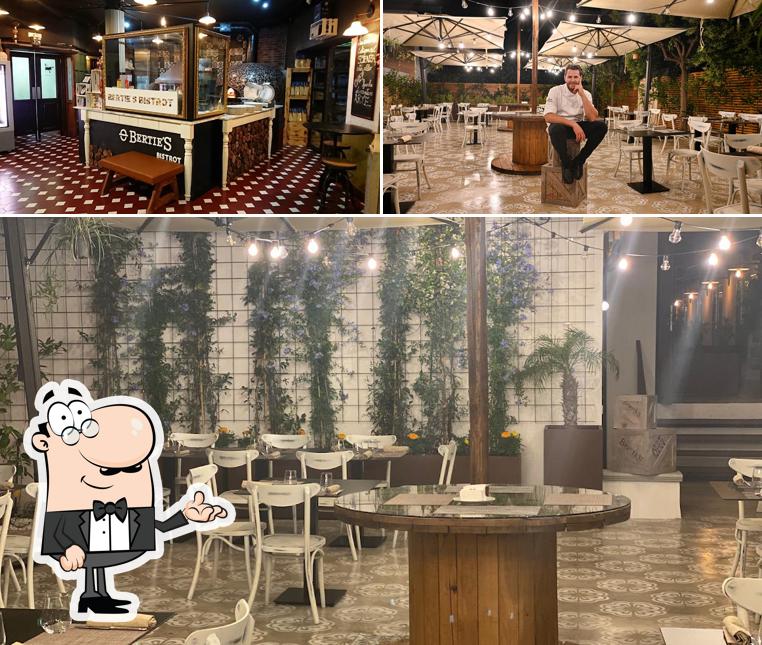 Siediti a un tavolo di Bertie's Bistrot